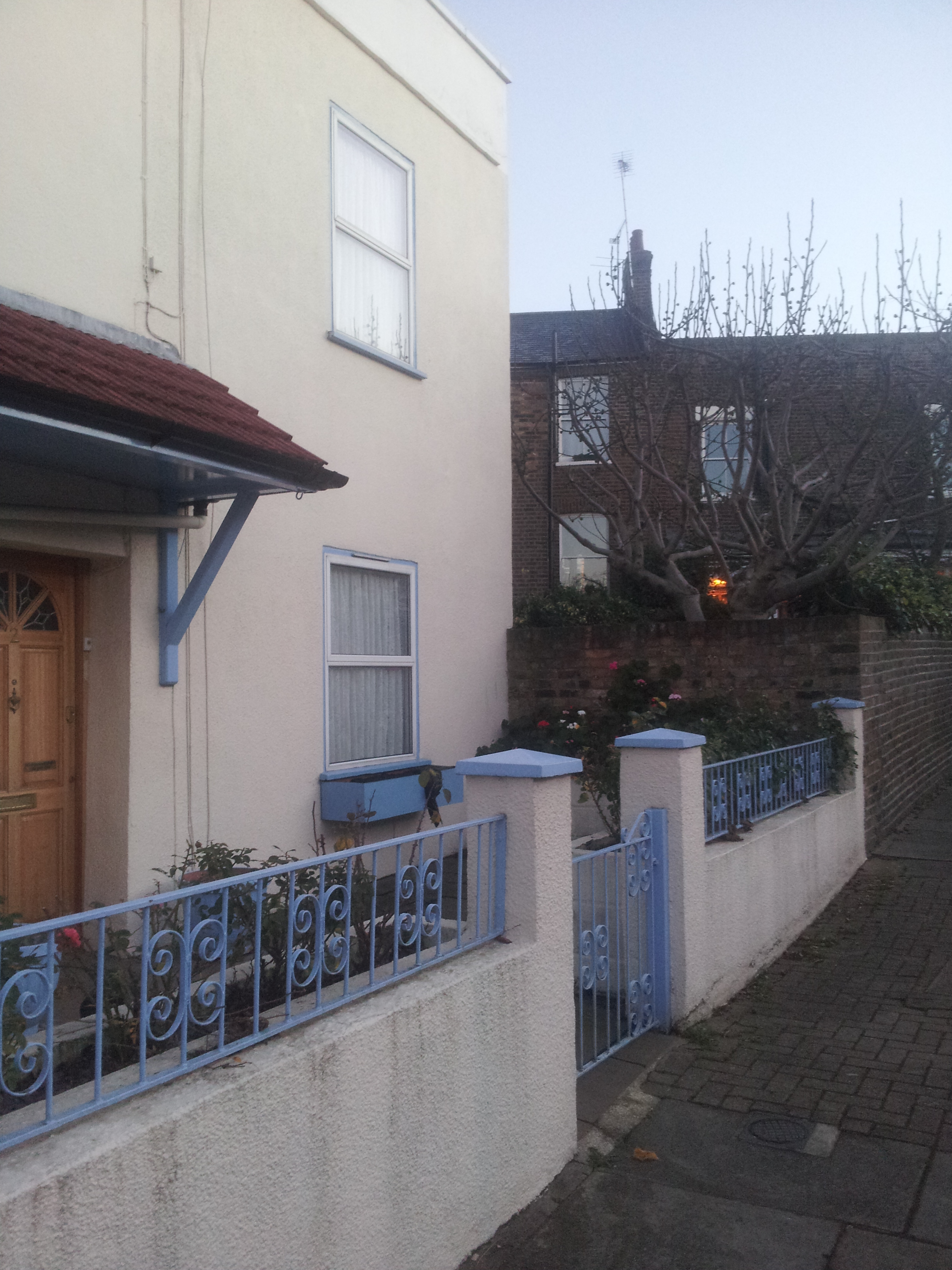 Patsy Bradbury: âThis was the buildersâ house. The garden was the buildersâ yard and Number 2 Wyatt Road was the office/stables.