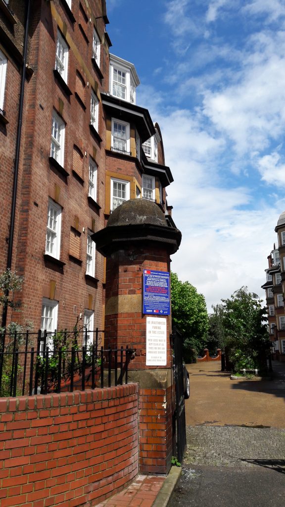 Samuel Lewis Buildings (c) Islington Faces